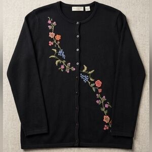 Classics Marisa Christina Cardigan Woman’s 1X Embroidered Flowers Vintage